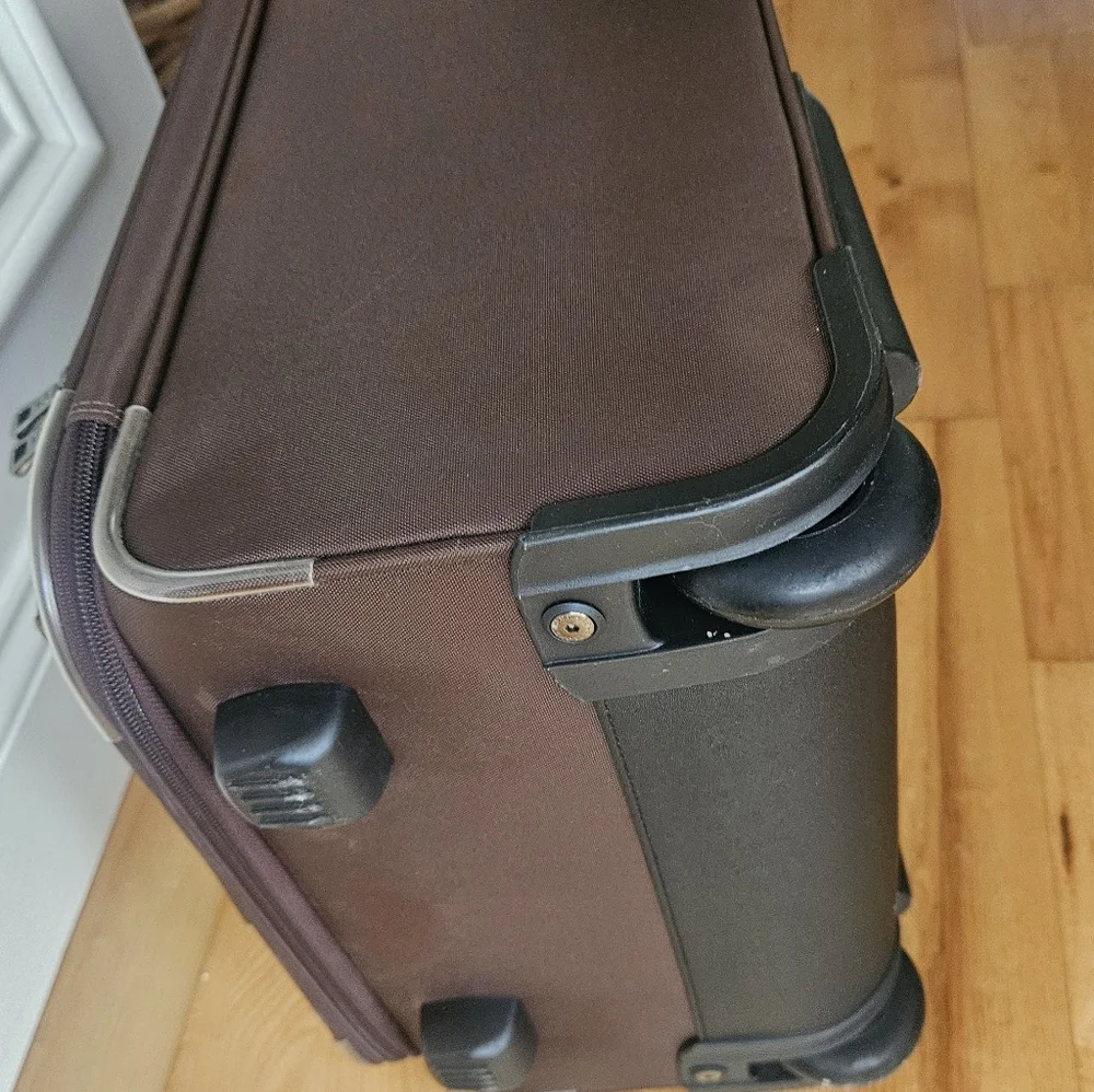 Longchamp BrownTravel RollAboard - Picture 11 of 11